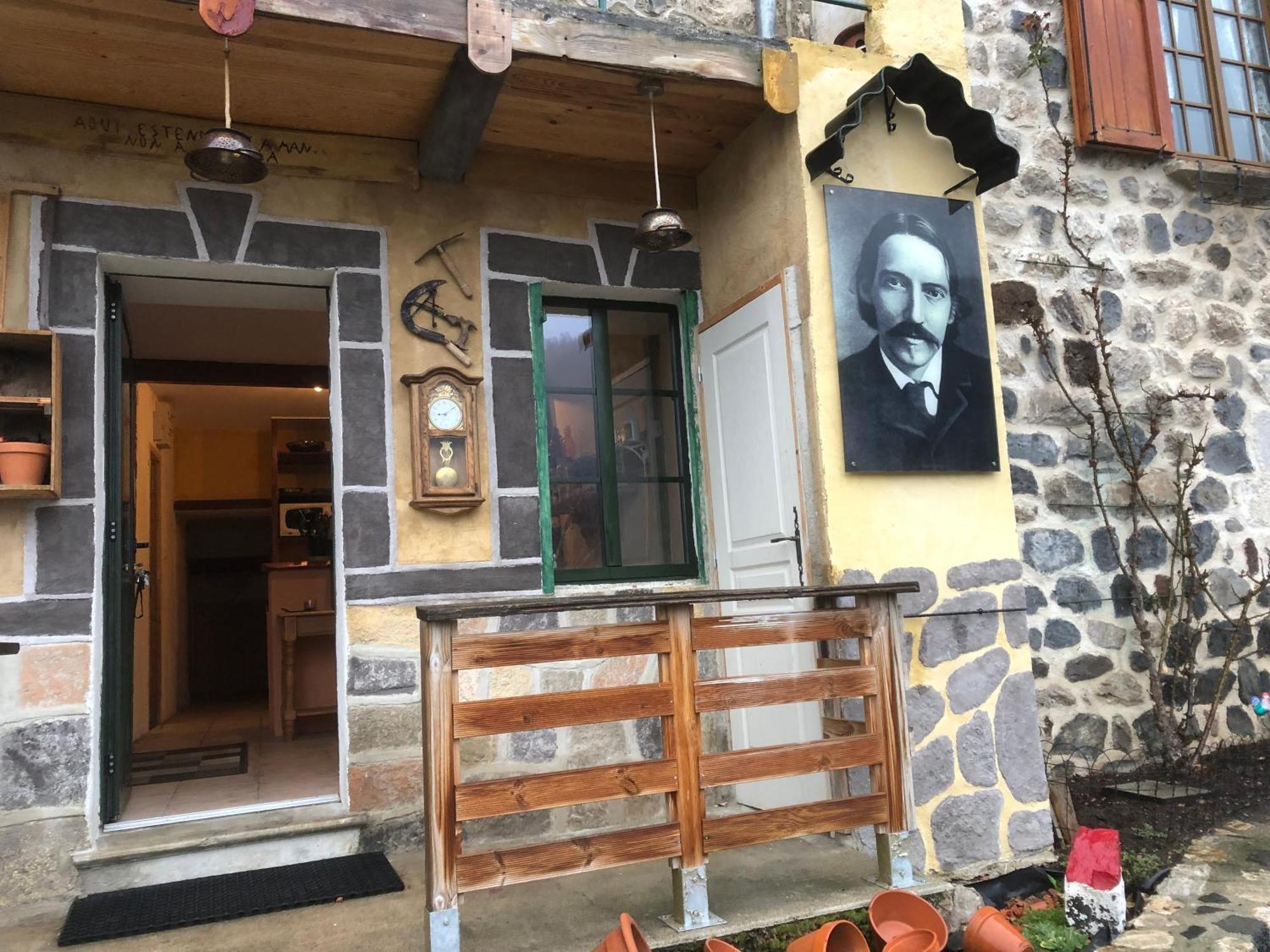 Apartamento Chez Steve And Son Goudet Exterior foto